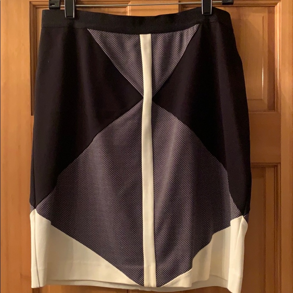 Ann Taylor Black/cream skirt